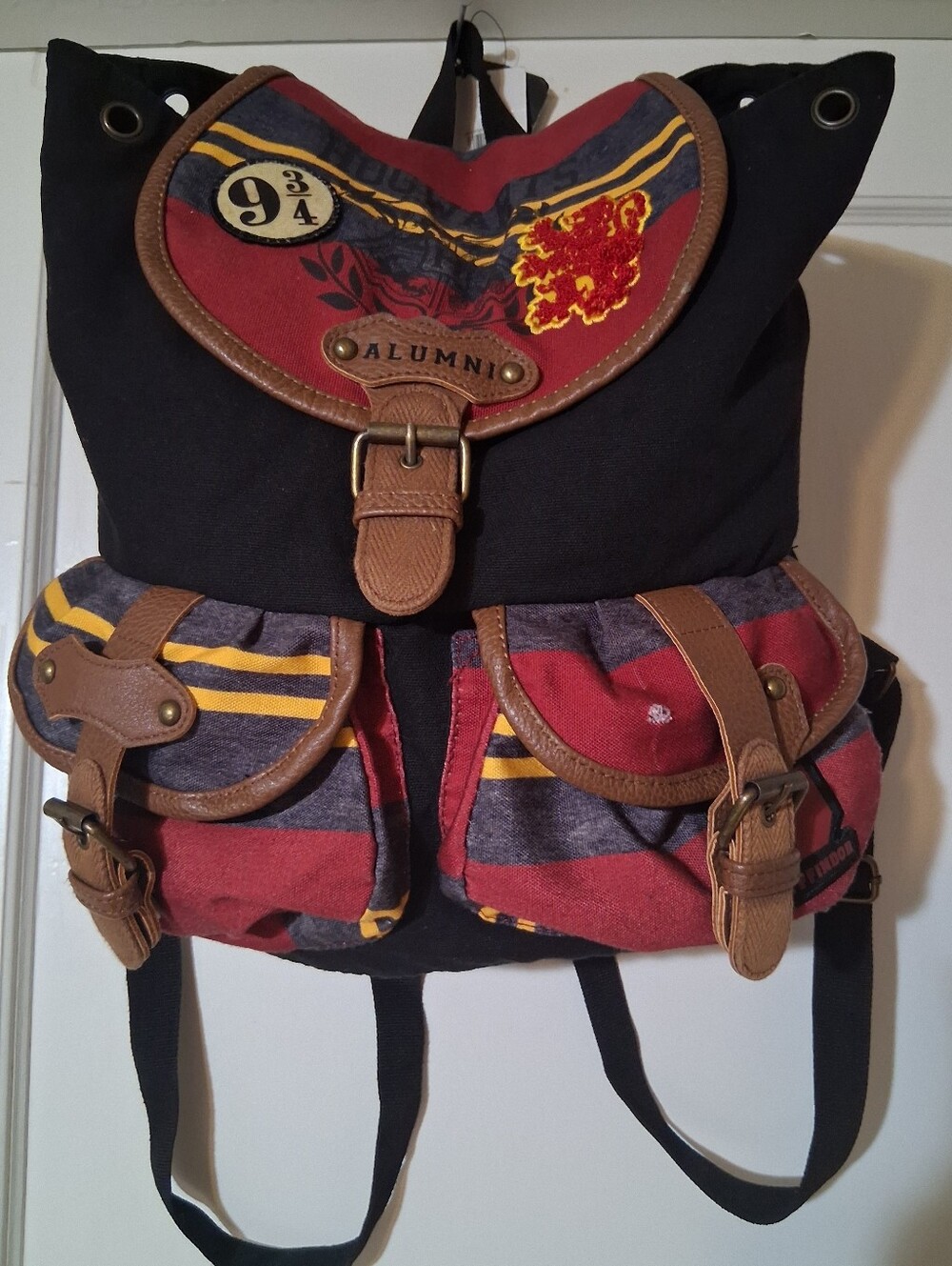 Harry Potter Gryffindor "Alumni" Backpack Wizarding World Bioworld Potterhead - Picture 4 of 15